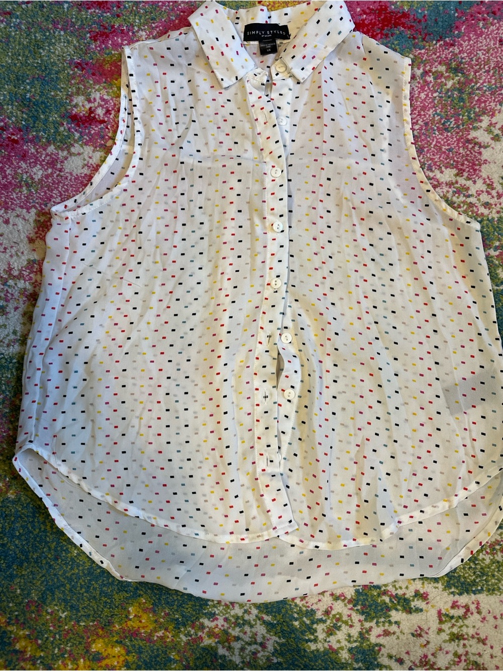 Simply Styled White Sleeveless Button-Down Top with Multicolor Dot Print